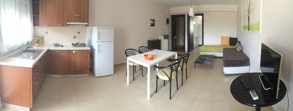 Orange House Apartment *