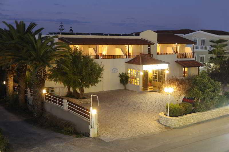 Hotel Maravel Land 2*