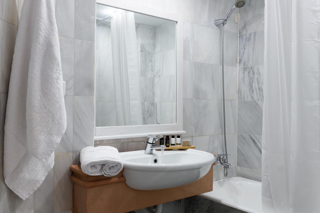 Alantha Aparthotel