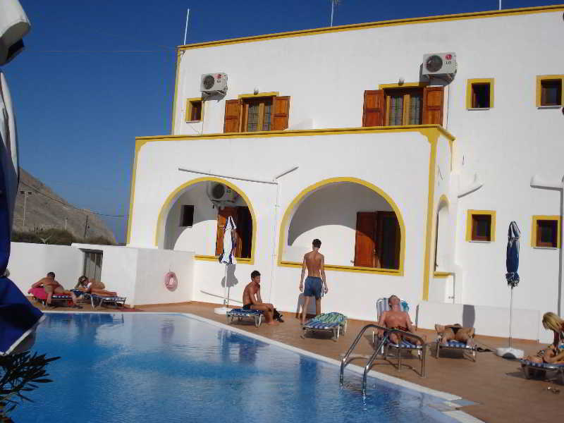 Privee Santorini