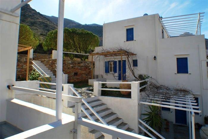Guest house Xerolithia 2*
