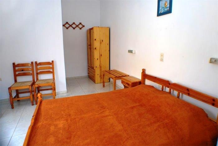 Guest house Xerolithia 2*