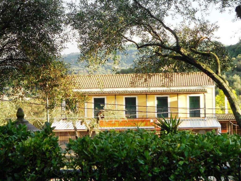Anemona Aparthotel