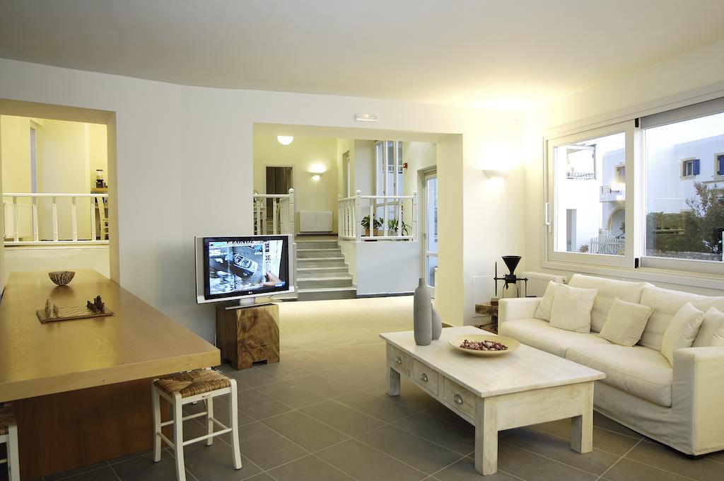 Filoxenia Aparthotel 3*