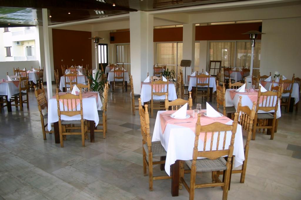 Hotel Prassino Nissi 2*