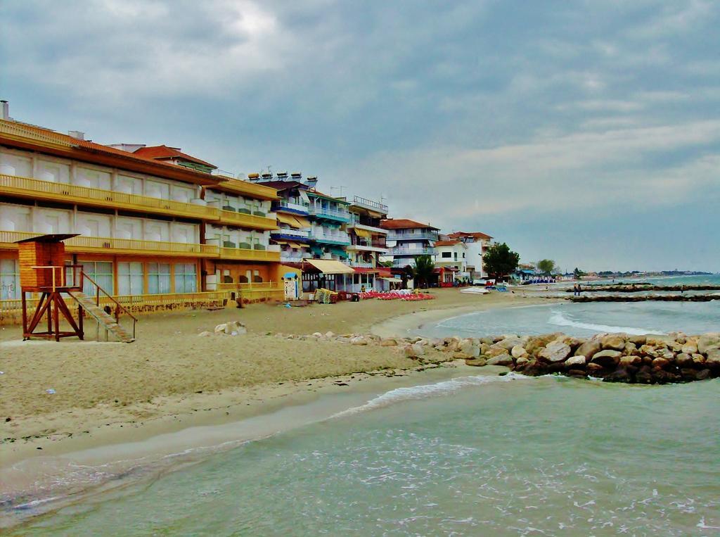 G.l. Hotel