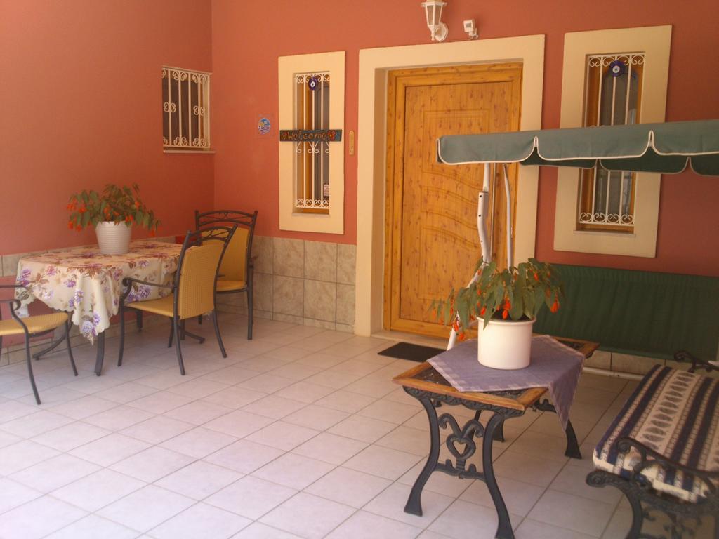 Ira Studios - Apartment