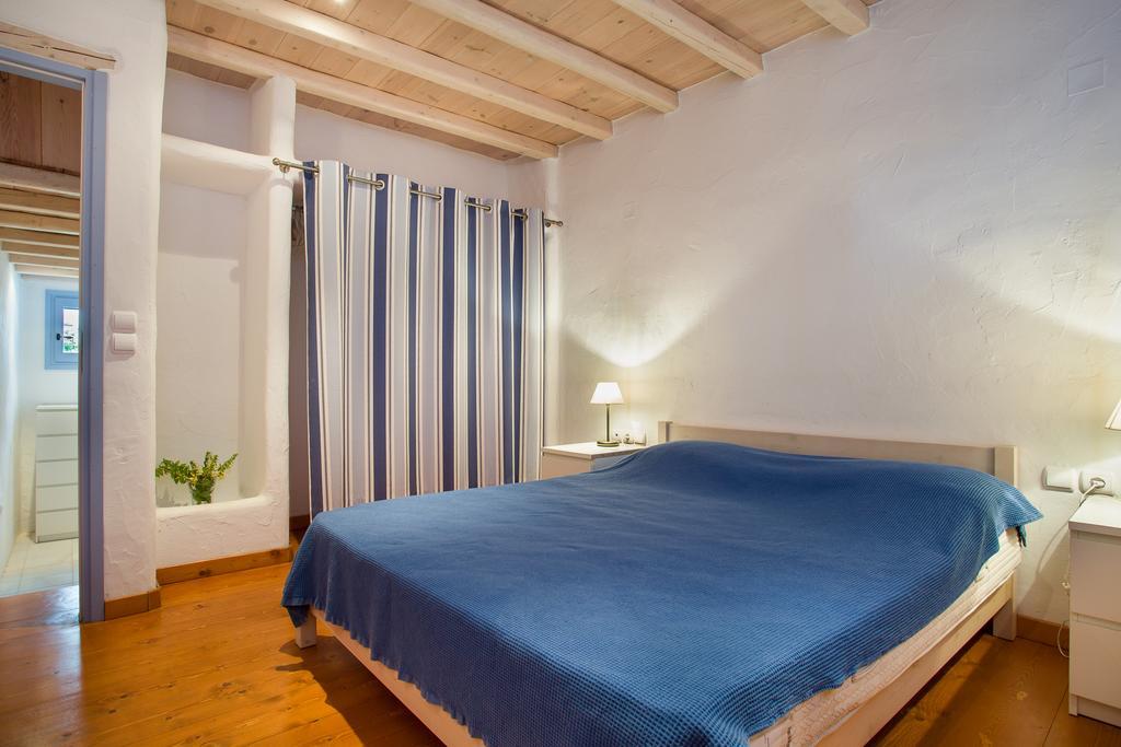Yviskos Traditional Holiday home