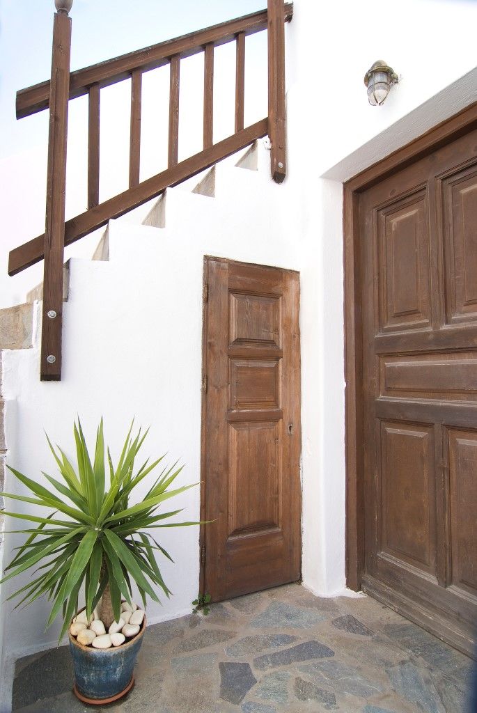 Madres Mykonos Town