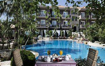 Achtis Boutique Hotel 4*