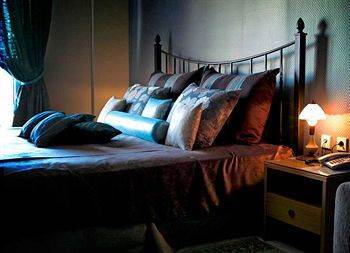 Achtis Boutique 4*