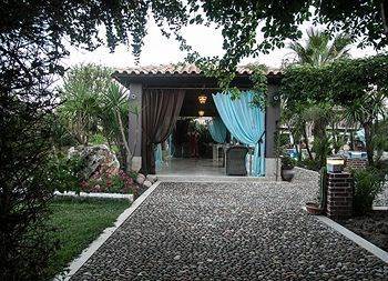 Achtis Boutique Hotel