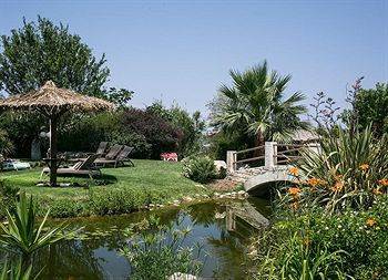 Achtis Boutique Hotel