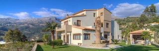 Family Ellis With Private Pool 200m To The Walking Distance To The Amenities Villa
