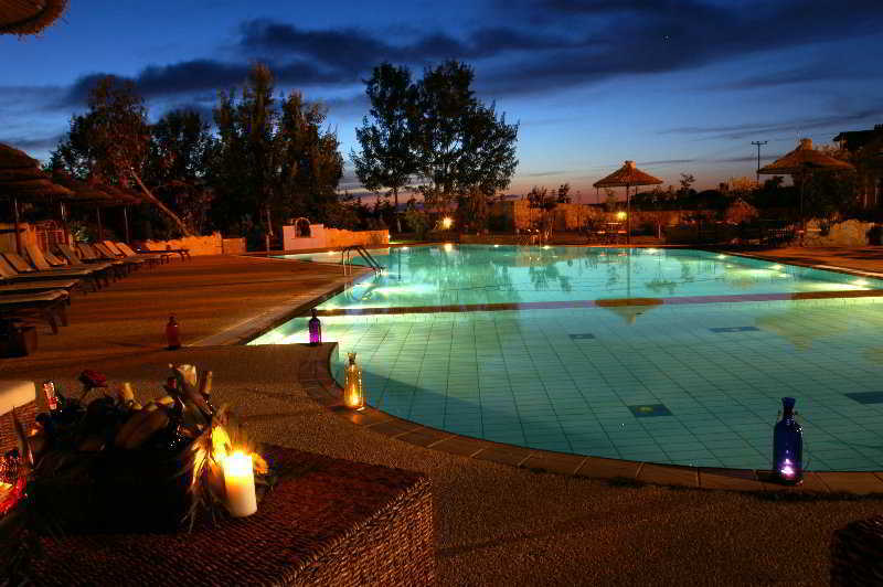 Hotel Petrino Eco Village 4*