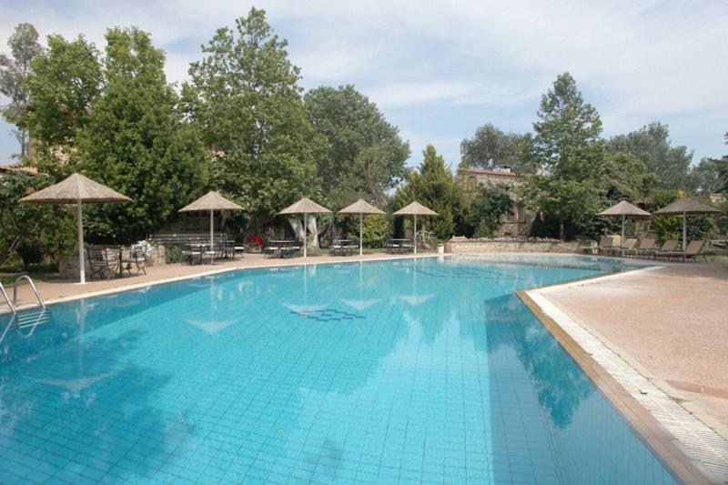 Petrino Eco Village 4* Afytos