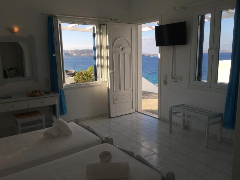 Avra Hotel