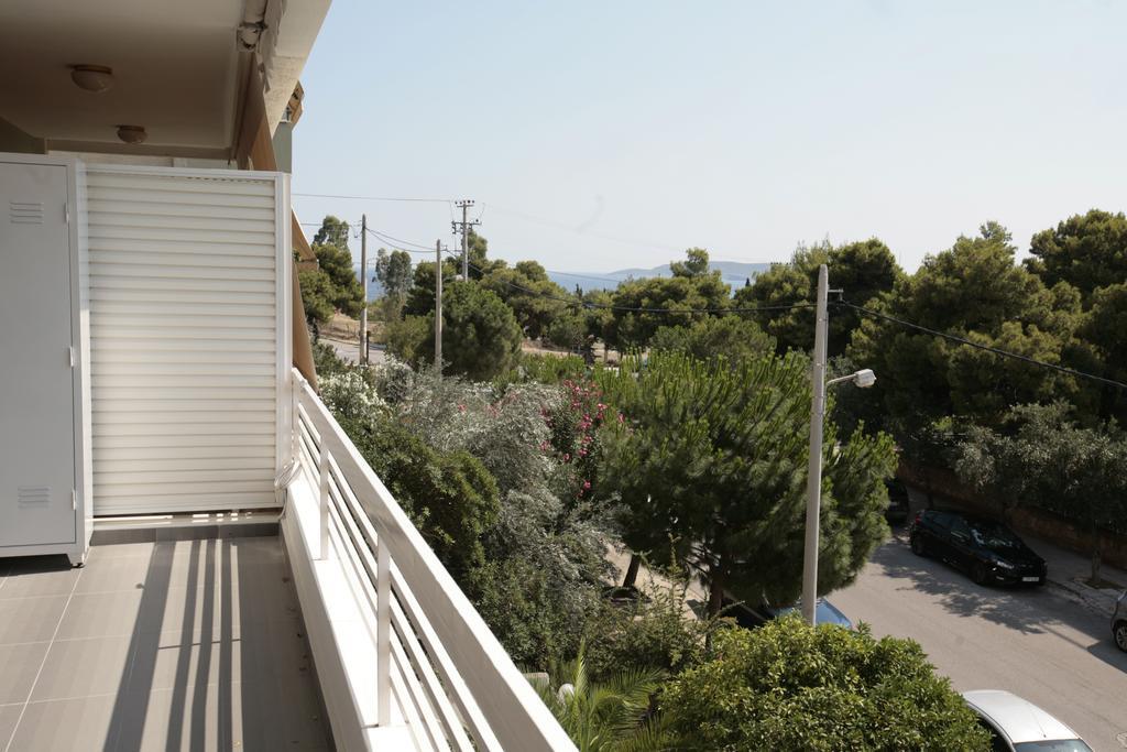 Elegant Flat In Athenian Riviera *