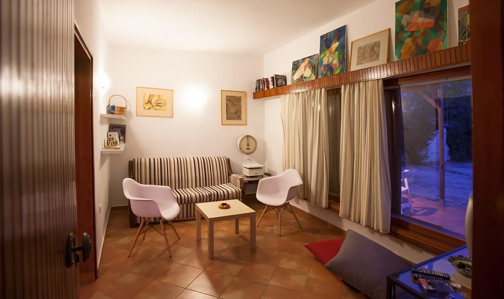 τhe Banana Tree House Holiday home *