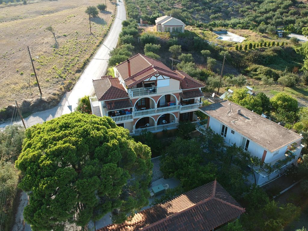 Apartment Gerani *