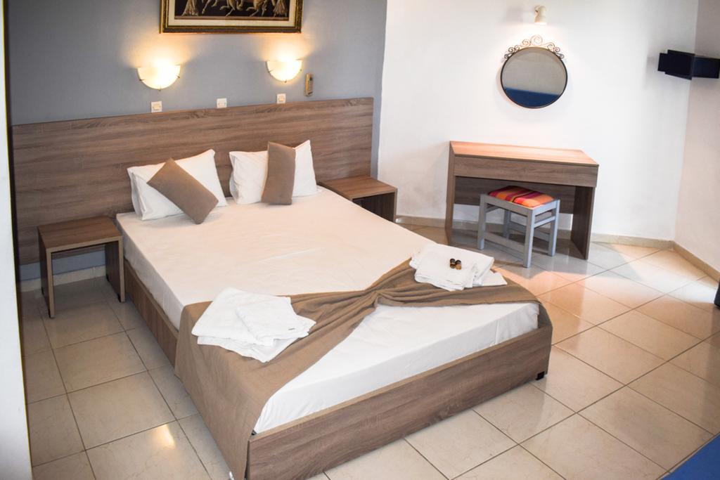 White Palace Aparthotel 2*