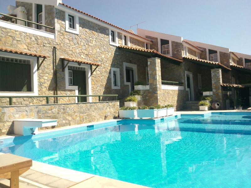 Elia Village Aparthotel