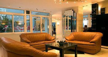 Alantha Aparthotel 2*