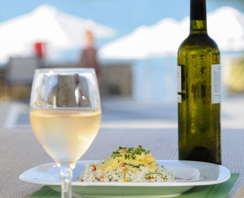 Hotel Ostria Sea Side 4*