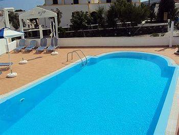Hotel Privee Santorini