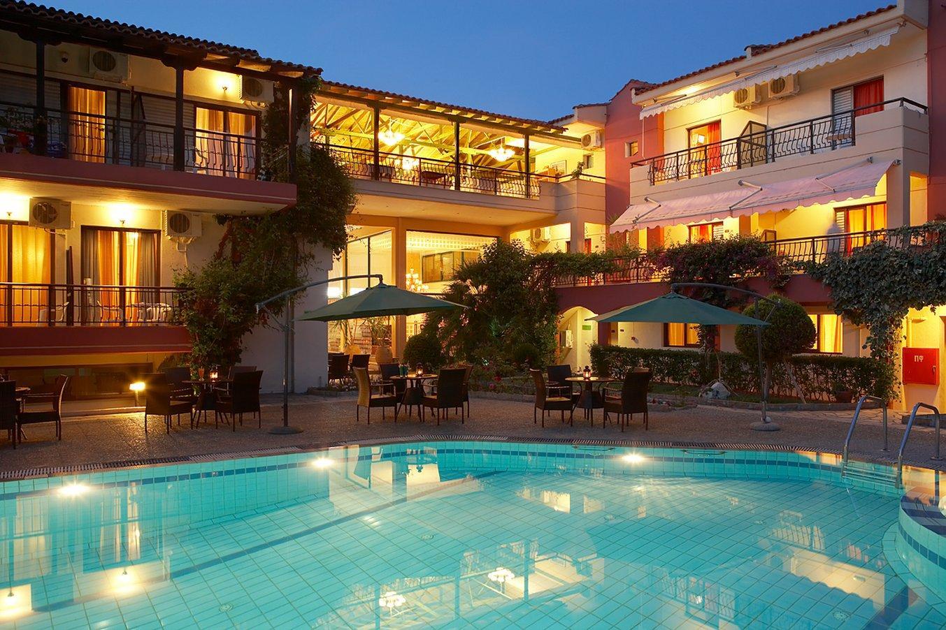 Pelli Hotel