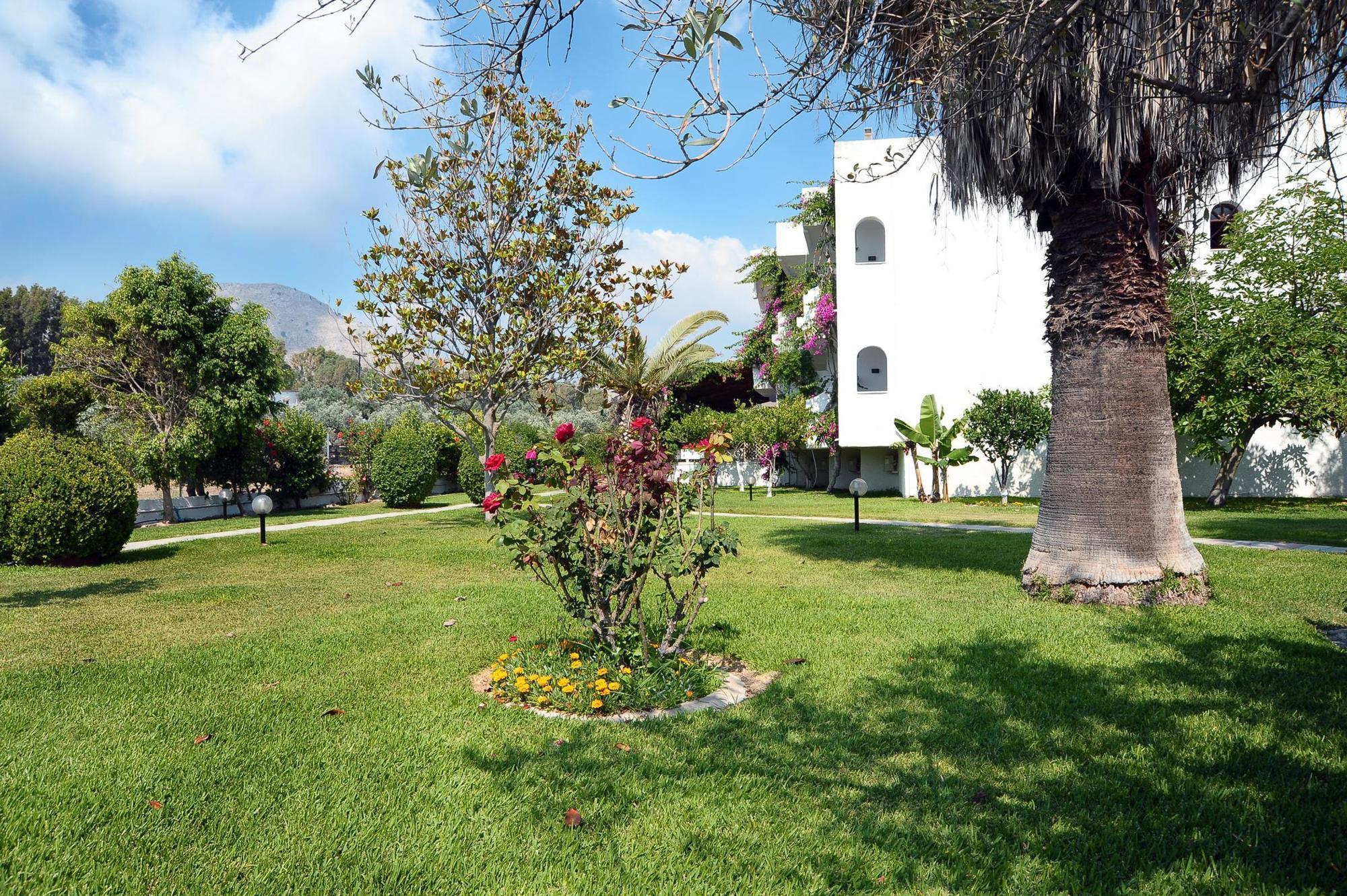 Tina Flora Hotel