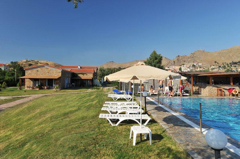 Victoria Limnos Aparthotel 5*