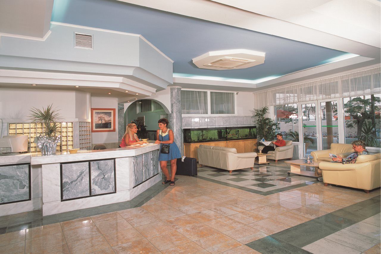 Hotel Kosta Palace 4*