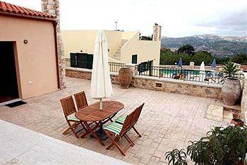 Metochi Villa *