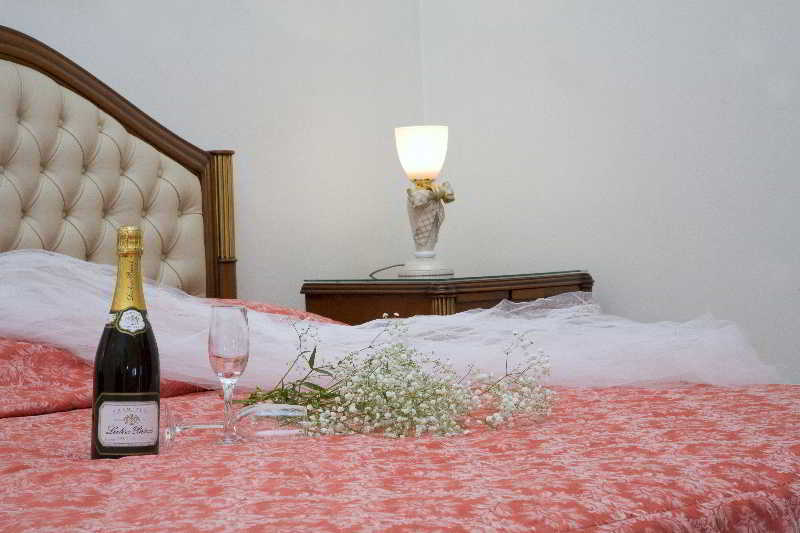 Adamis Majesty 3*