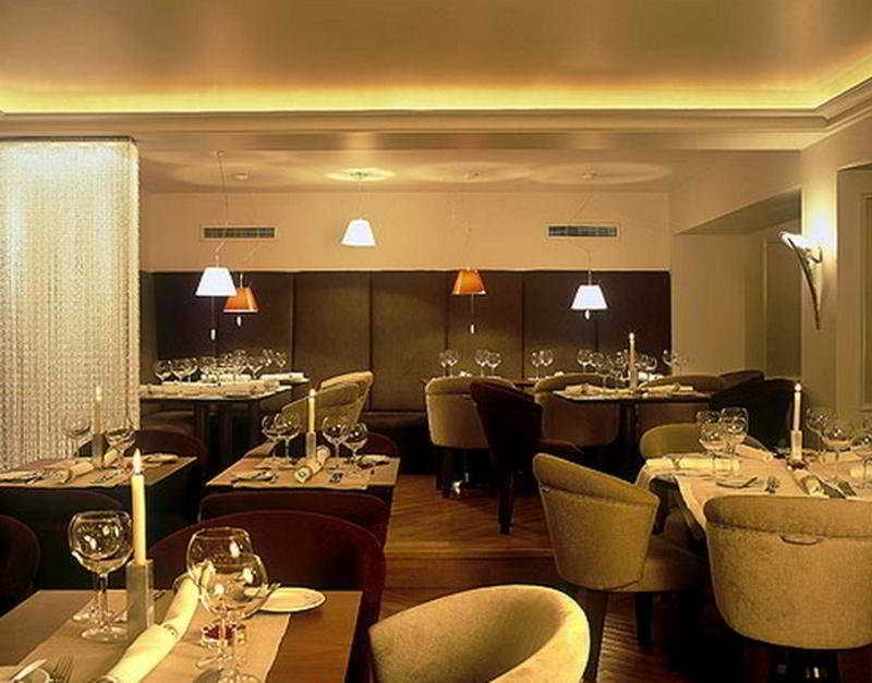 Hotel Plaza Vouliagmeni Strand