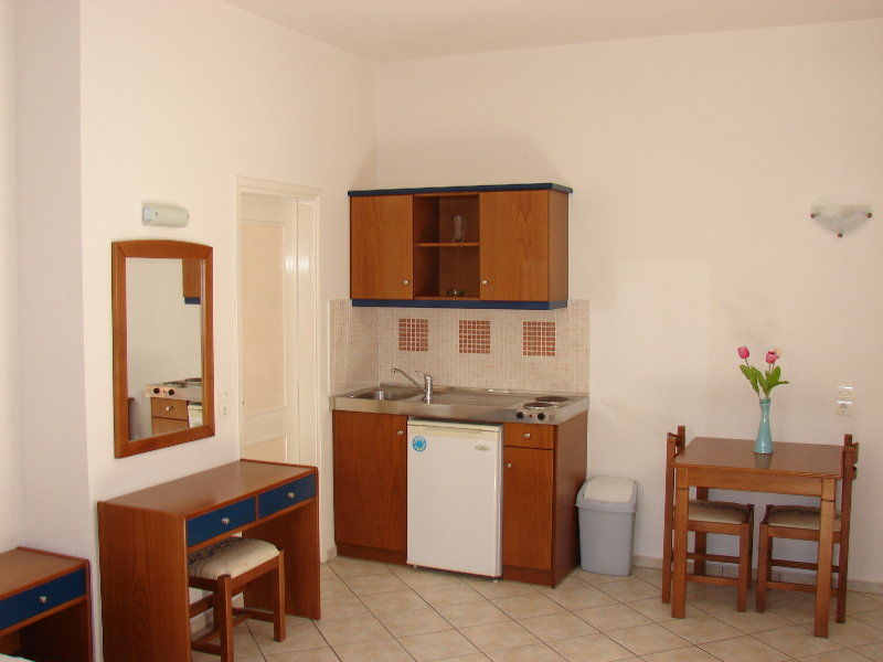 Orion Star Aparthotel Agia Marina (Crete)