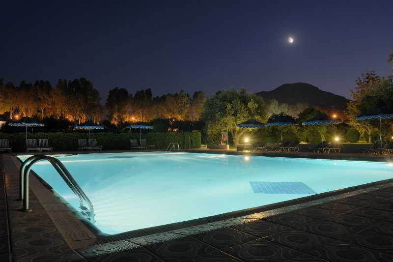 Tina Flora Hotel 3*