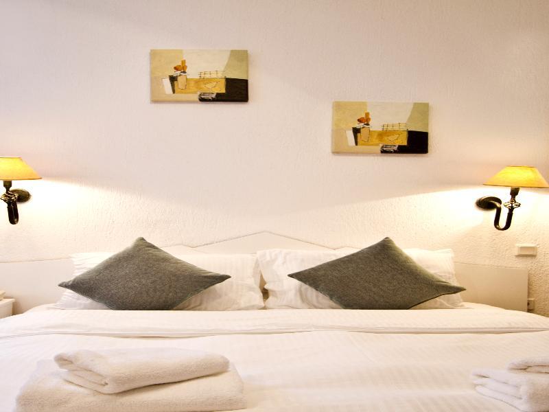 Mykonos Palace 4*