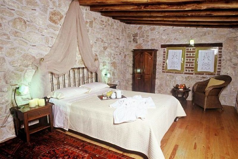 Petrino Eco Village 4* Afytos