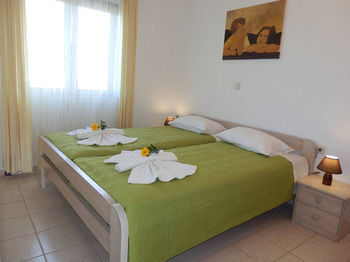 Maro Apartment *