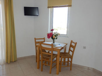 Apartment Maro Tavronitis (Crete)