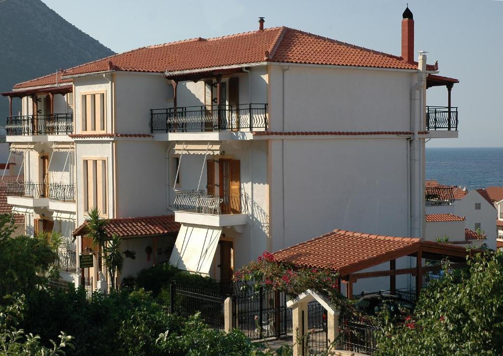 Apartment Makis & *