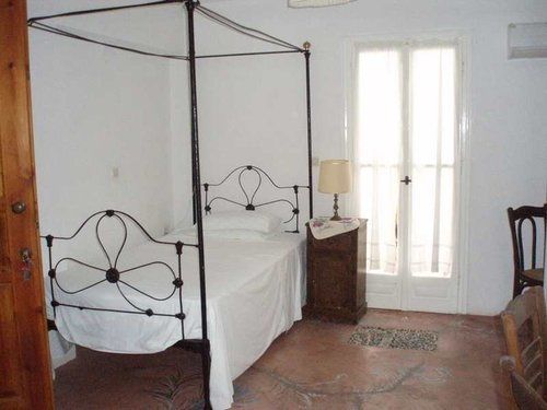 Angelica's Hotel 2*