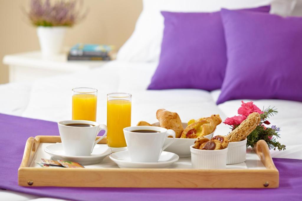 Alia Palace - Adults Only 16+
