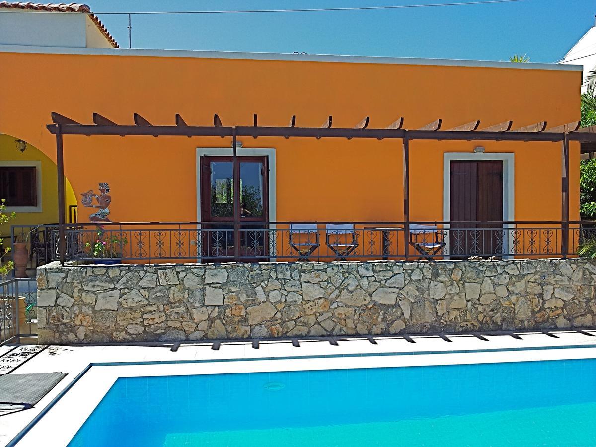 Kostas Almyrida (Crete)