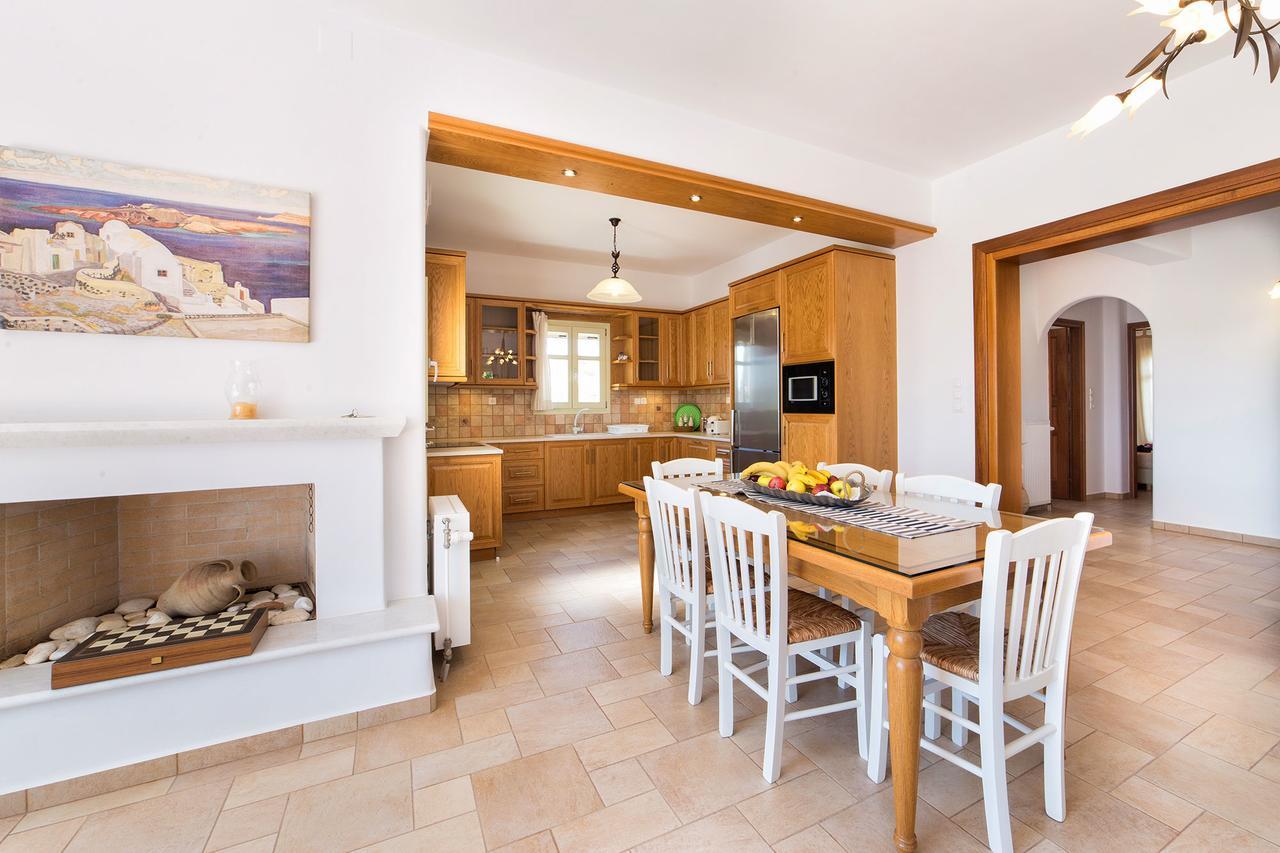 San Dimitrio House On The *