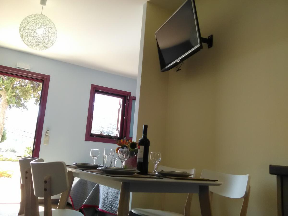 Mikros Gialos Apartments