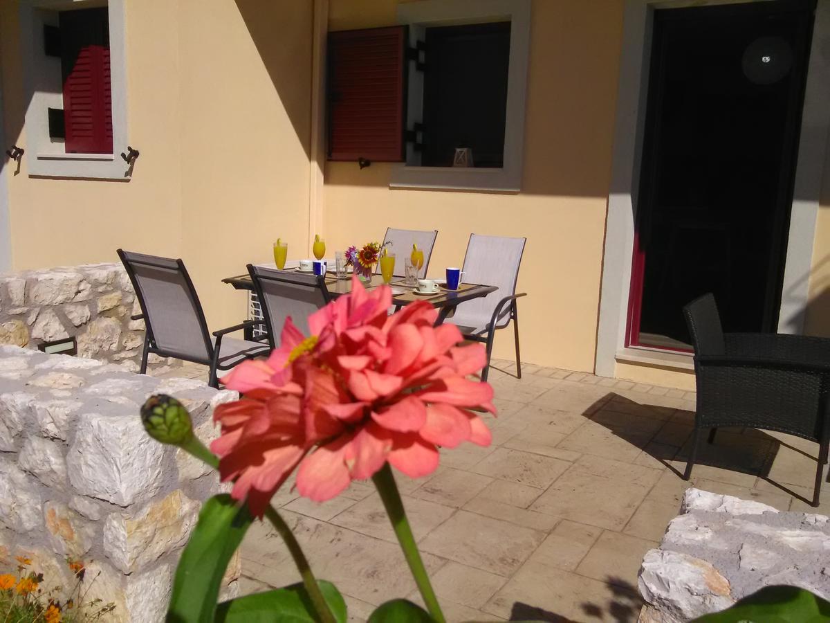 Apartment Mikros Gialos Apartments Mikros Gialos