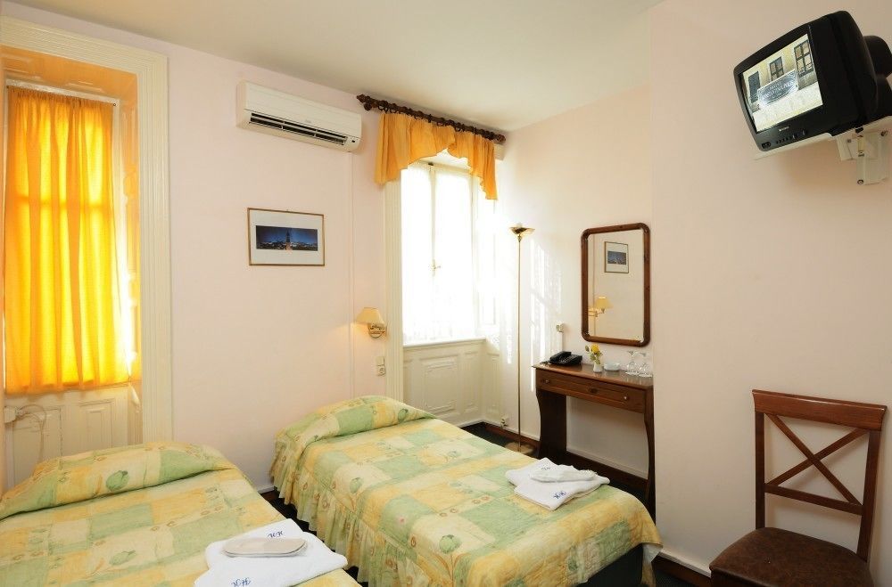 Konstantinoupolis Hotel 2*